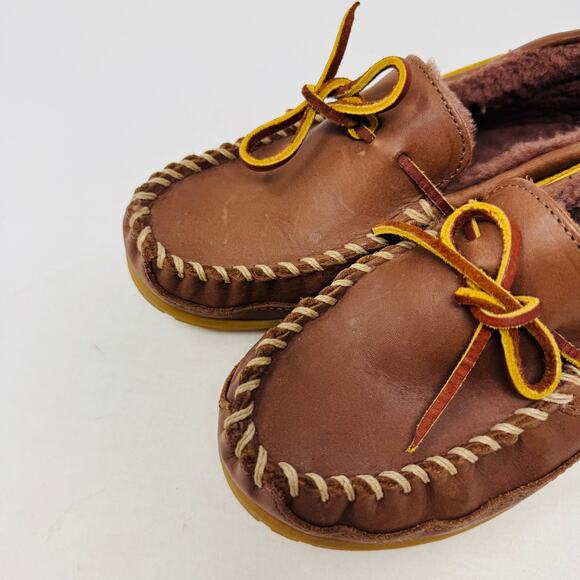 L.L. Bean Brown Leather Wicked Good Moccasin Slippers Women’s 6M - Picture 2 of 11